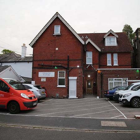 A Gosport Inn - Free Parking Exterior photo
